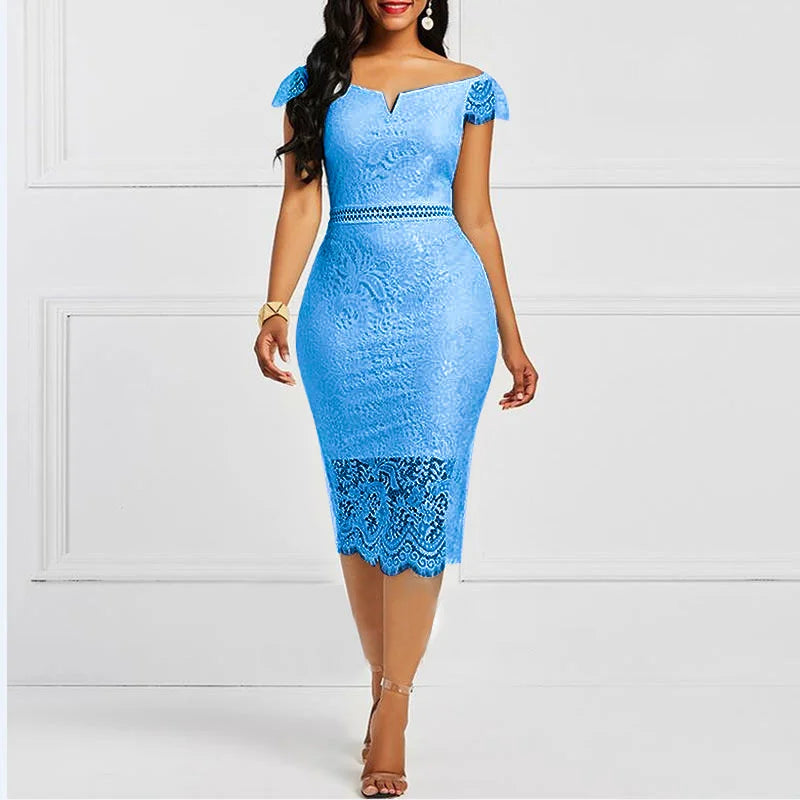 Vestido de Renda com Manga Curta