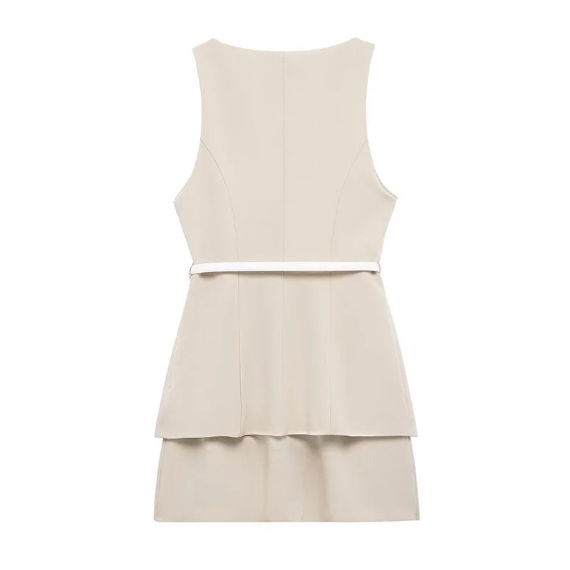 Conjunto Feminino com Mini Saia e Cinto