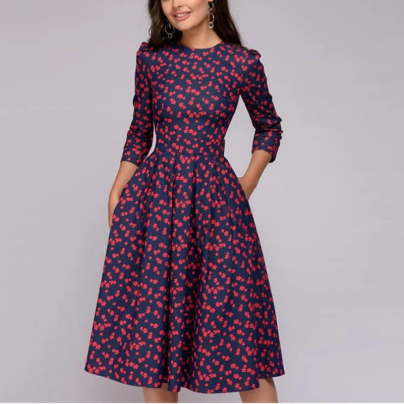 Vestido Estampado com Gola Alta