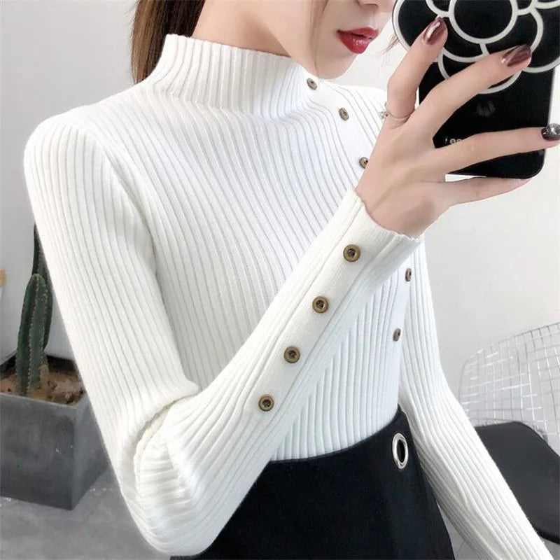Suéter Feminino com Gola Alta e Botão