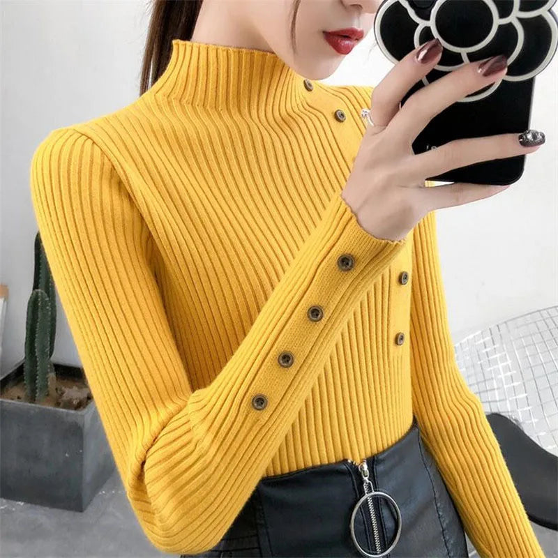 Suéter Feminino com Gola Alta e Botão