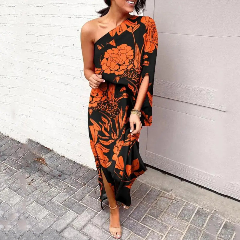 Vestido com Ombro Dividido Estampado