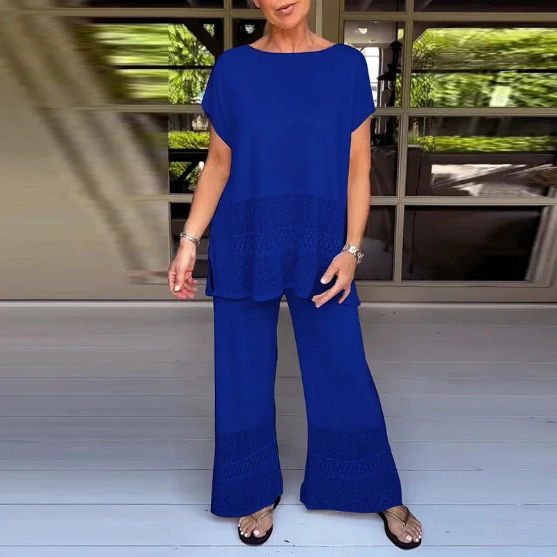 Conjunto Feminino de Viscose com Blusa Recortada e Calça Pantalona Amaris