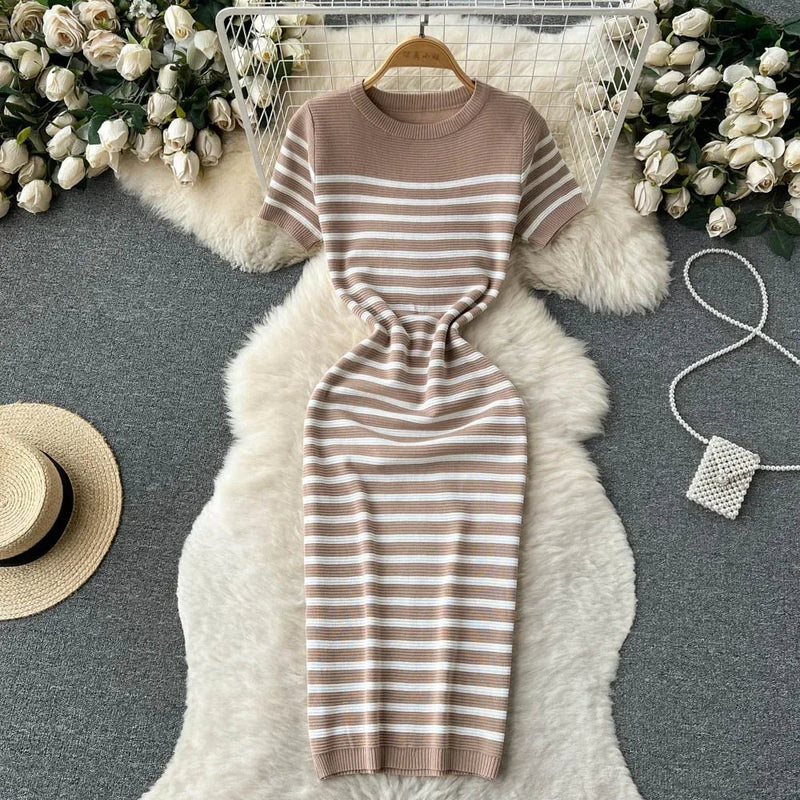 Vestido Feminino Listrado com Malha - Vennanci