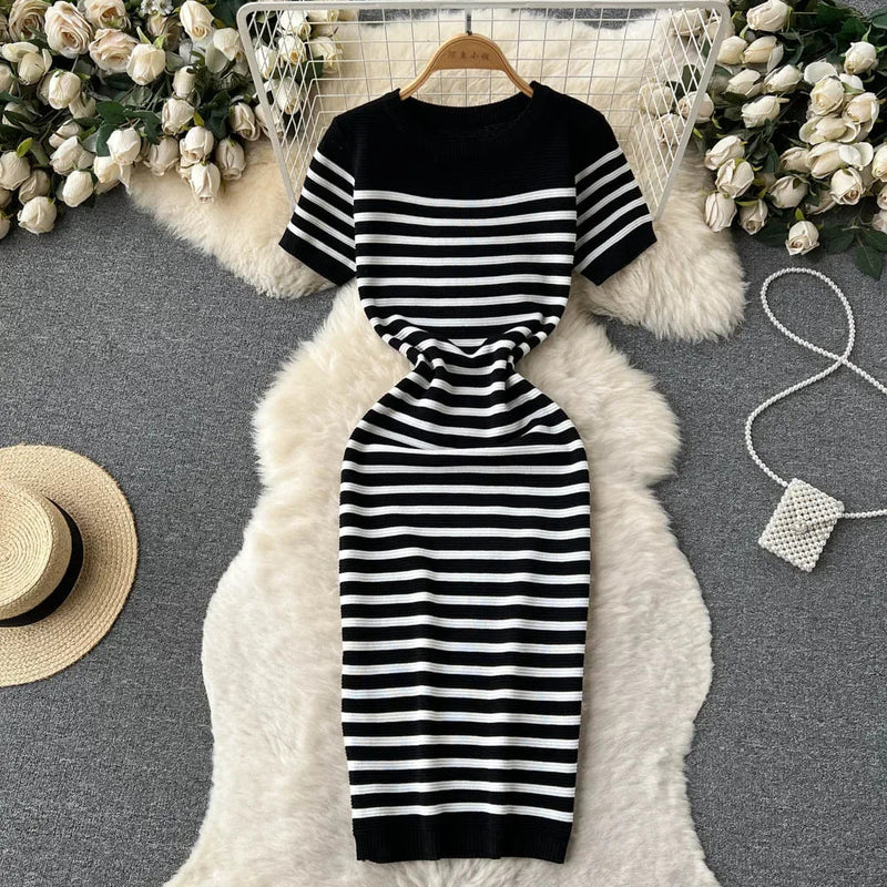 Vestido Feminino Listrado com Malha - Vennanci